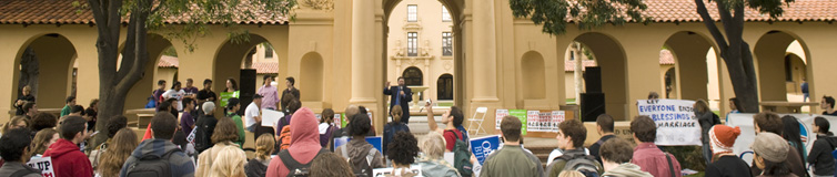 [Photo: Students gather in White Plaza, Old Union in the background; Source: Linda Cicero/Stanford News Service]